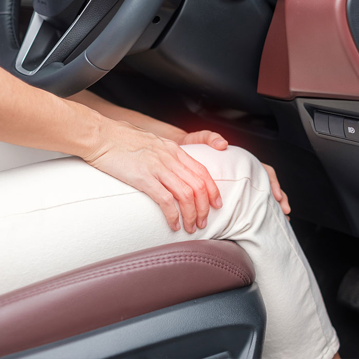 auto accident injury treatment in Tulsa for knee pain